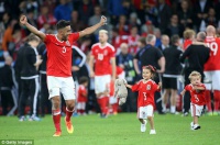 УЄФА заборонив футболістам Уельсу брати на поле своїх дітей