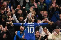 Ексгравець «Челсі» жорстко розкритикував Мудрика через симуляцію у матчі АПЛ