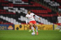 Тайсон забив вперше за 3 місяці, Де Пена допоміг створити класний гол – відеоогляд розгромної перемоги екс-зірок УПЛ