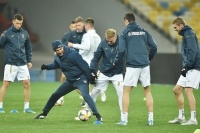 Новини з табору збірної України: повернення Миколенка, хвороба Коноплянки та переїзд до Запоріжжя