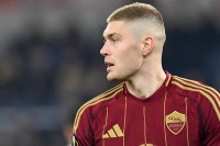 Довбик спростував чутки про затягування свого відновлення від травми