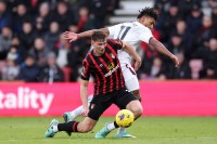 Забарний та «Борнмут» зіграли у нічию з «Астон Віллою»: захисник збірної України відіграв весь матч