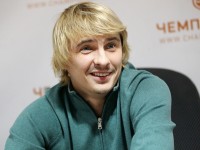 Калиниченко: «Бастовали из-за невыплат зарплаты за полгода. Коломойский вызвал, отдал деньги за три месяца и сказал, что на три я оштрафован, поскольку бастовал»