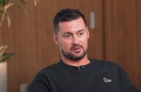 «Будь-яка людина має право на помилки»: телеведуча Єфросиніна приміряла фірмову шапку Мілевського