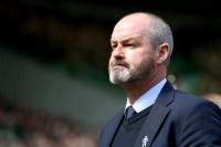 Кинув школу, працював на заводі, став легендою «Челсі» – хто такий Стів Кларк