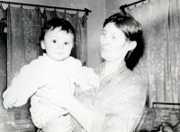 Бабуся Євгена Хачеріді: «Завжди уважно дивлюся й люблю футбол, хоча Женя іноді каже: «Бабуся, що ти там розумієш?»