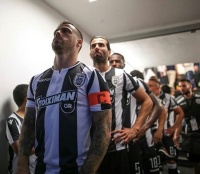 «Олимпиакос» перед встречей с «Динамо» уступил ПАОКу Шахова