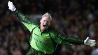 Топ-10 божевільних голкіперів в історії футболу