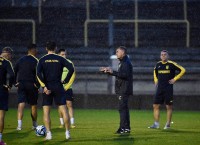 Україна – Північна Македонія: команда Реброва провела вечірнє тренування у Празі під зливою