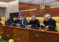 Журналіст розкрив зарплати в УАФ: Михайличенко та Протасов отримують 330 тисяч, менеджери охороняють Павелка