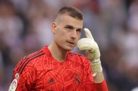 «Він дорослішає»: фани «Реала» оцінили гру Луніна в матчі проти МЮ і назвали компонент, в якому українець кращий за Куртуа