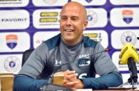 Левченко: «Судячи з мого спілкування зі Слотом, він не захоче переходити до «Шахтаря»