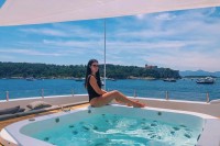 Племінниця Роналду – несподівана зірка літа: показала інший бік Кріша, публікує відверті фото