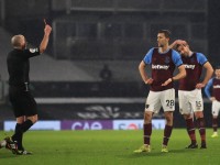 «Вест Хэм» обжаловал удаление своего лидера – решение скандального арбитра отменили вторую неделю подряд