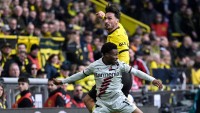 «Байєр» був за хвилину від першої поразки в сезоні у матчі з бійкою – «Борусія Д» вдруге зупинила Хабі Алонсо