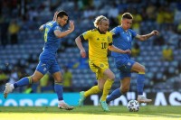 Степаненку 33 роки, Сидорчуку – 31, а вони – все ще найкращі опорники збірної України. Чи є їм заміна?