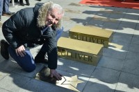 На «Площі зірок» у Києві відкрили іменну зірку Анатолія Дем'яненка