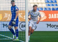 Голкіпер «Оболоні» Марченко: «Намагався трохи вивести з себе гравця «Динамо», який мав бити пенальті. Не вийшло»