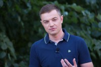 ​Відомий коментатор втік за кордон та висміяв Україну – «камінг-аут» про великі муки і нестерпну корупцію