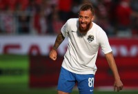 Екс-гравець «Сочі» влаштував істерику через українські прапори в Європі та «дискримінацію росіян неймовірних розмірів»