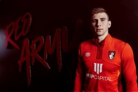 «Наведу приклад де Лігта». Вацко назвав три мінуси переходу Забарного в «Борнмут»