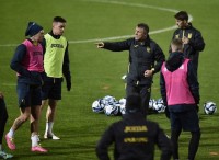 Відбір Євро-2024. Національна команда зібралася в повному складі й провела тренування двома групами