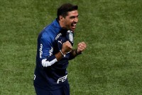 В Бразилии запретили увольнять тренеров больше одного раза за сезон