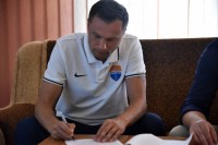 «Мариуполь» обыграл аматорский клуб в дебютном матче Остапа Маркевича