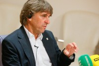 Уравнение с одним неизвестным, или Кто возглавит УПЛ