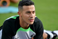 У новий штаб «Барселони» може увійти екс-гравець команди, «Ліверпуля» і «Баварії»