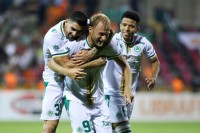 Безус продовжує феєрити у Лізі конференцій: відео 6 голу екс-динамівця у єврокубку