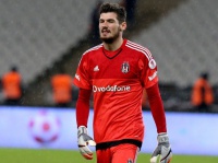 ЗМІ: Денис Бойко хоче піти з «Бешикташа» і повернутися в київське «Динамо»