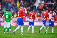 Довбик оформив дубль за «Жирону» у матчі з «Бетісом»