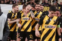 Евгений Шахов помог АЕКу удержать победный счет в поединке первенства Греции