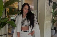 Дружина Буяльського показала свій лук та як його одягає: відео нового тренду в інстаграмі від коханої хавбека «Динамо»