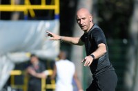 Головний асистент Де Дзербі покине «Шахтар»