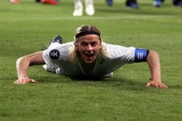 Два колишні гравці збірної України зіграють у матчі легенд на росії