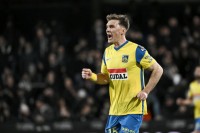 Український капітан не допоміг. «Вестерло» з Сидорчуком програв «Дендеру»