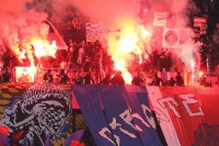 Фанати ПСЖ напали на вболівальників «Ньюкасла» в Парижі