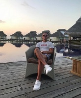 Динамівці: життя за межами поля