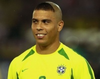 Роналдо розповів, для чого зробив дивну, але знамениту стрижку під час ЧС-2002