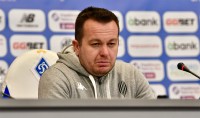 Післяматчева прес-конференція тренера «Руху»: «Гра нічийна з невеликою перевагою «Динамо»