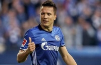 Коноплянка відривається з дружиною і сімейством Шахових у Дубаї, а його бомбардують проханнями про трансфер