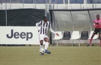 В «Ювентусе» дебютировал 17-летний защитник, прошедший испытание «Динамо»