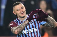 Бенефіс Зубкова. «Трабзонспор» у шаленому трилері вирвав нічию у «Бешикташа»