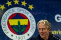 Довбик чи вихованець «Мілана» – «Фенербахче» перед дуеллю з «Динамо» вибирає нового форварда