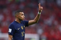 ​Мбаппе забив 5 голів в 3 матчах сезону за ПСЖ