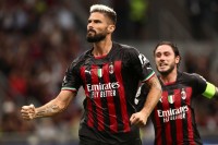 Найкращий бомбардир «Мілана» заробив тривалу дискваліфікацію