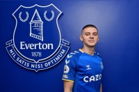 «Він розуміє всі слова, а Миколенко — ні»: журналіст пояснив, чому українець втратив місце в основі «Евертона»