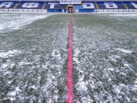 Екс-арбітр ФІФА: «На таких небезпечних газонах грати не можна»